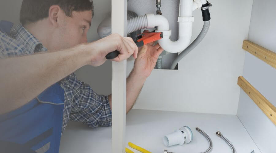 Expert burst pipe repair services in Custar, OH